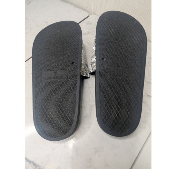 True Religion sparkled blingy slip on slides womens size 7 preowned - Picture 6 of 7